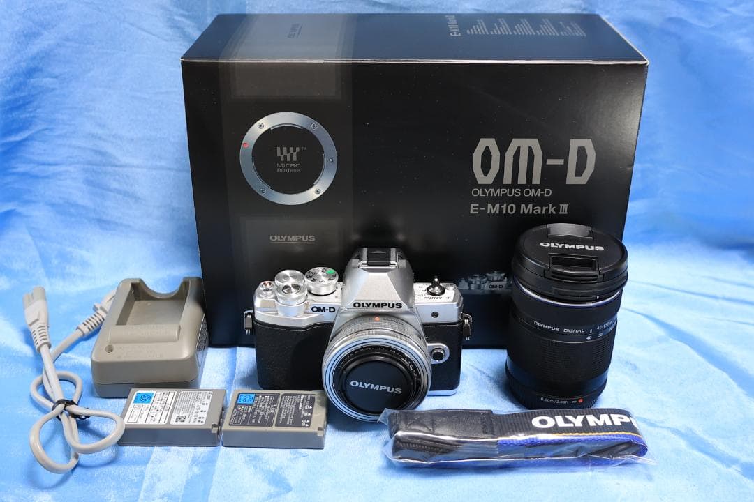 OLYMPUS OM-D E-M10 MarkⅢ　ダブルズーム