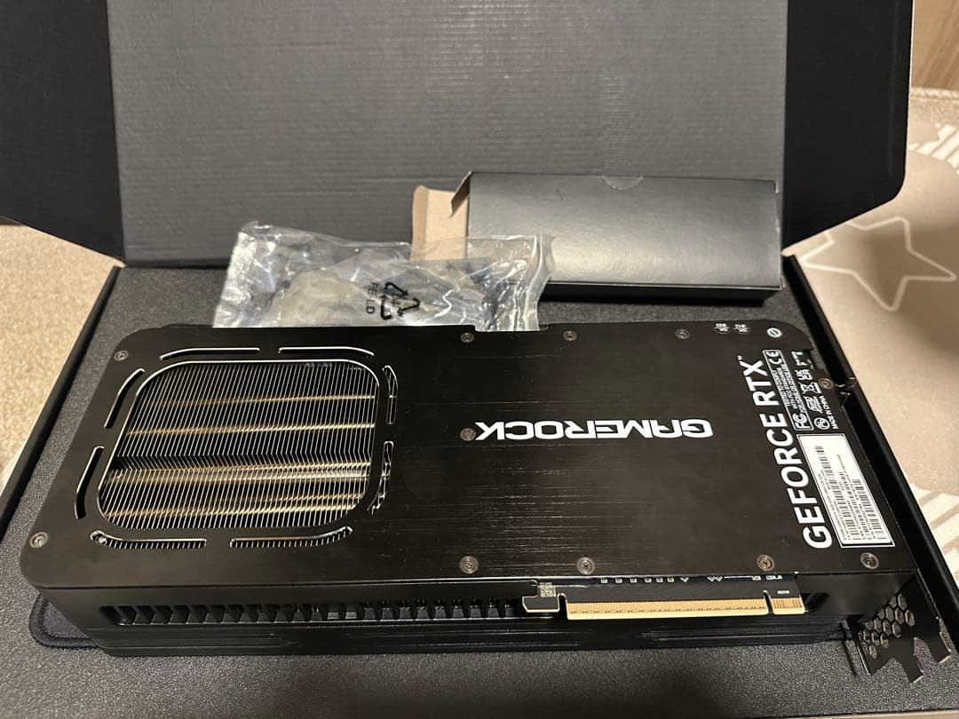 グラフィックボード・グラボ・ビデオカード Palit RTX 5080 vram 16gb