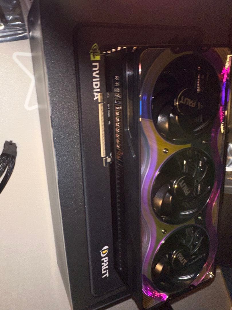 グラフィックボード・グラボ・ビデオカード Palit RTX 5080 vram 16gb