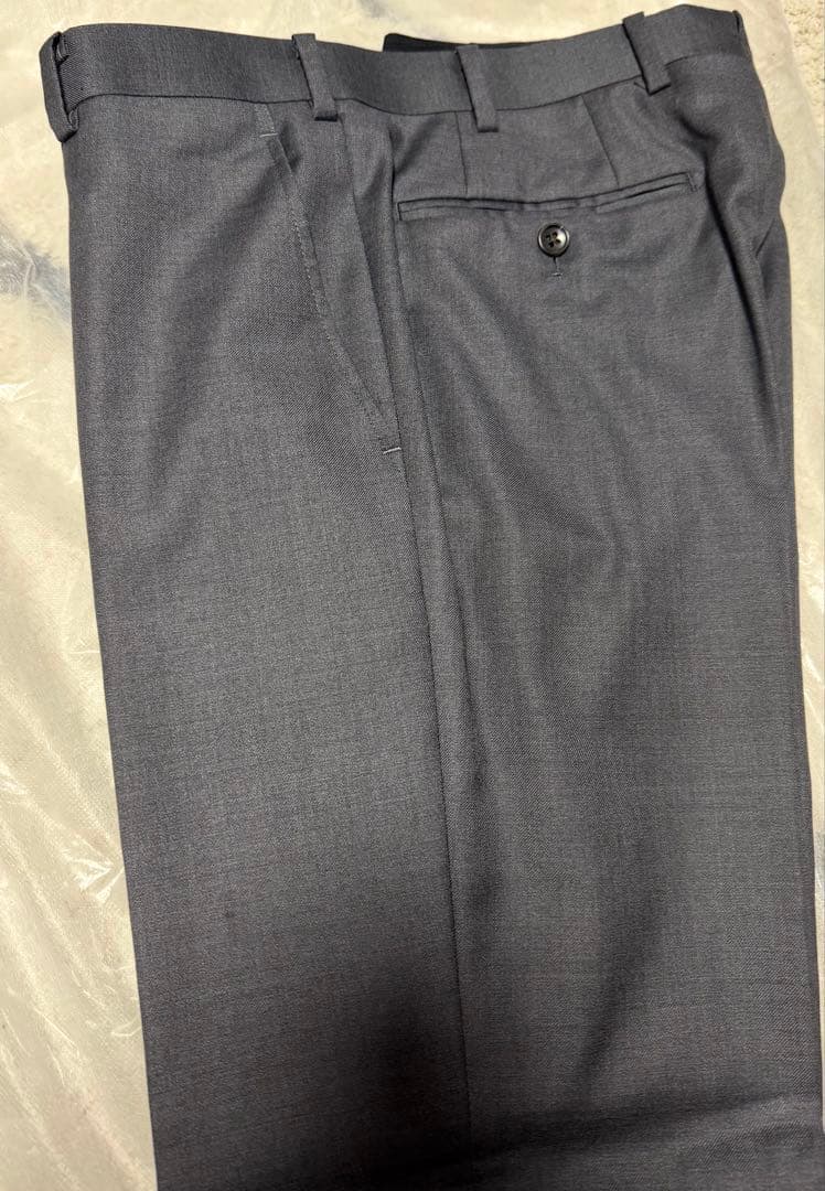 グローバルスタイル　TRABALDO TOGNA グレービジネススーツ