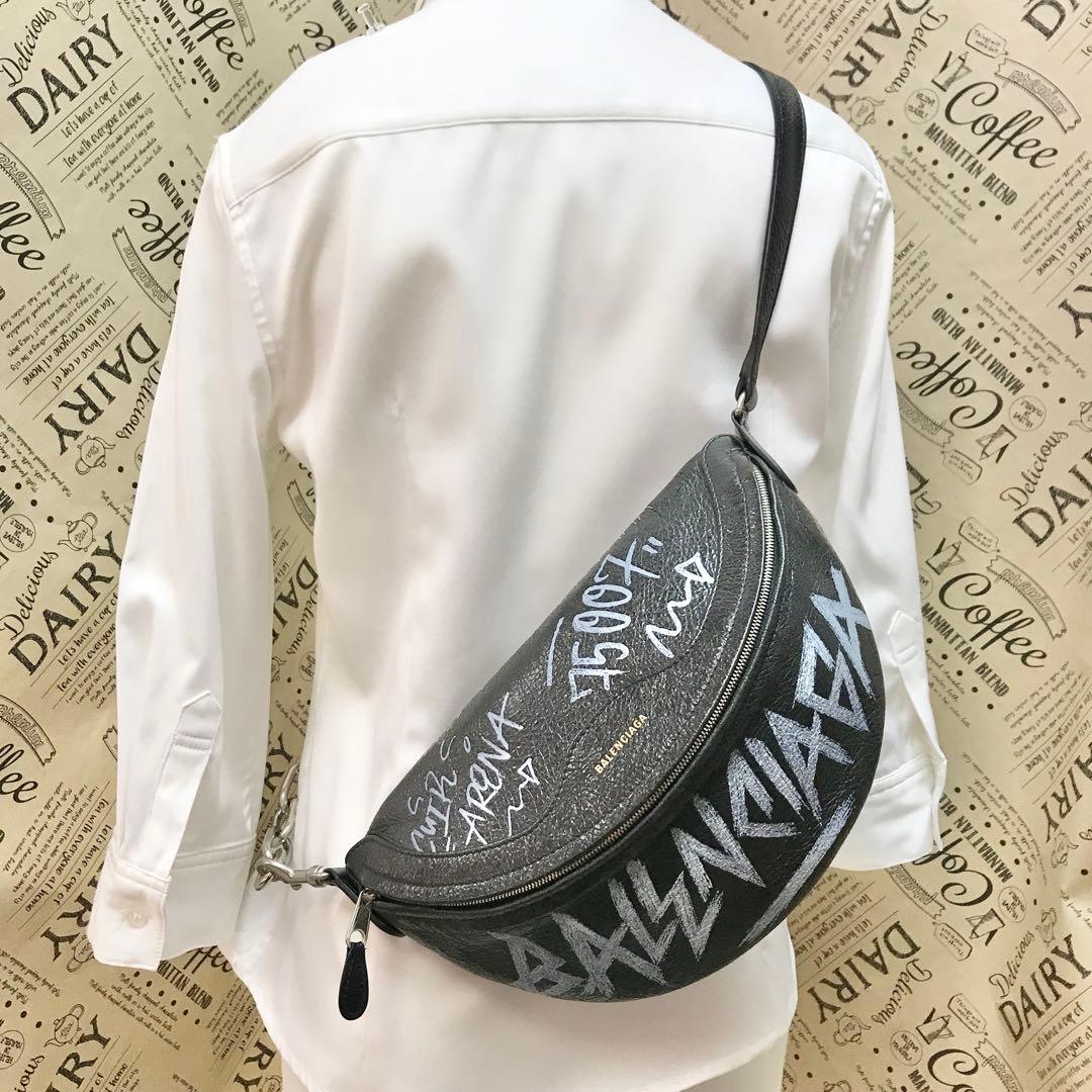 バレンシアガ スーベニア グラフィティ バッグ ウエストポーチ S3098