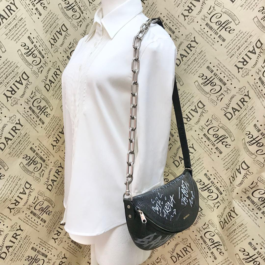 バレンシアガ スーベニア グラフィティ バッグ ウエストポーチ S3098