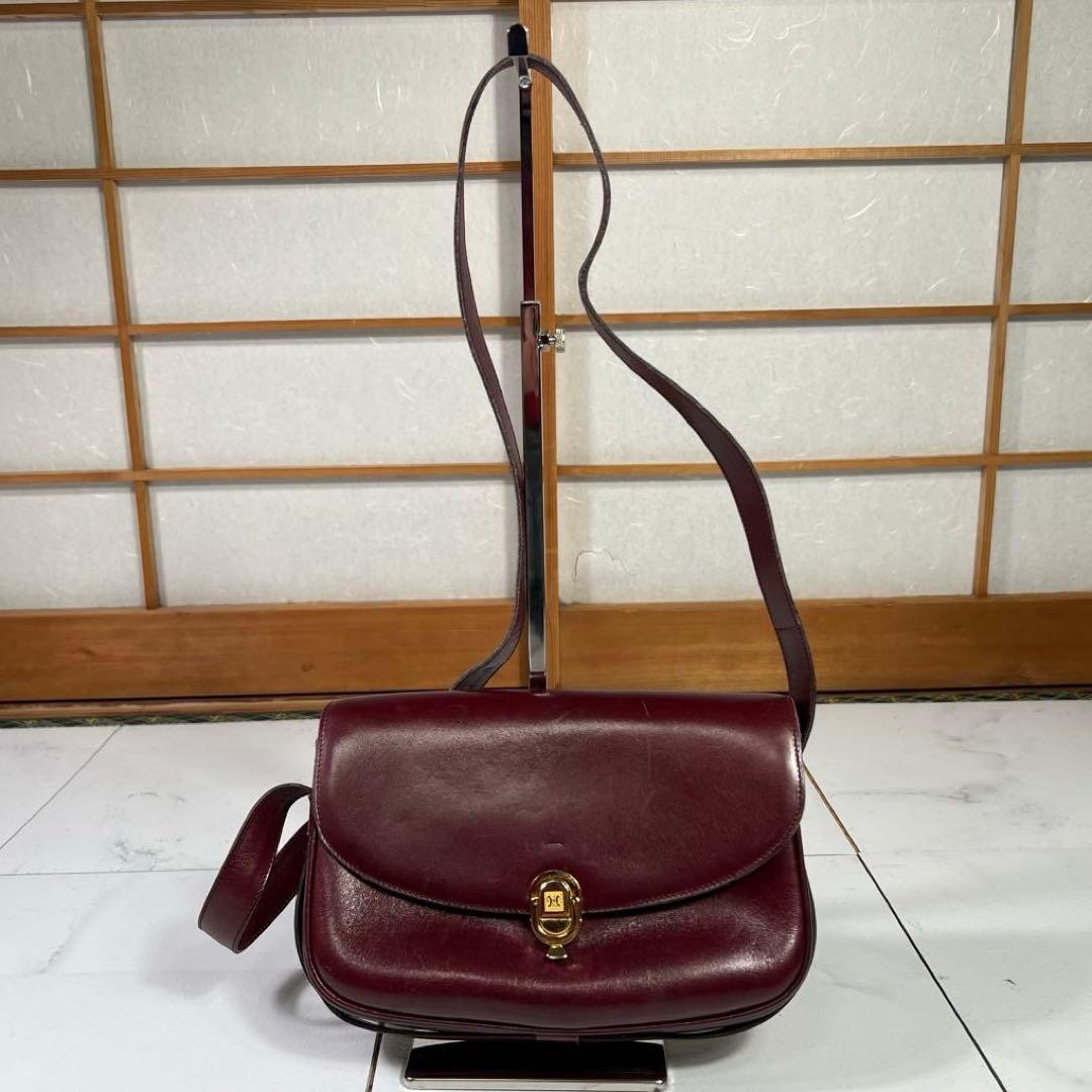 セリーヌ トリオンフ ショルダーバッグ カーフレザー ロック金具 ボルドー