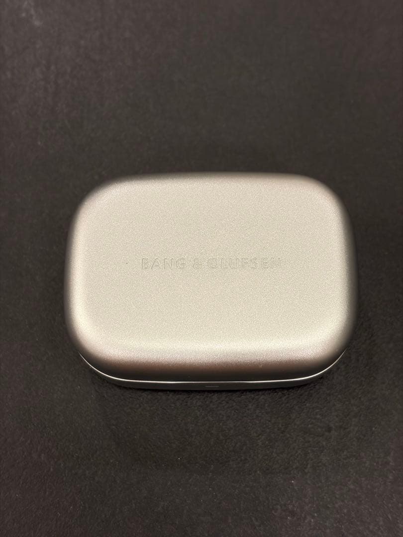 B&O. Beoplay Elevenワイヤレスイヤホン