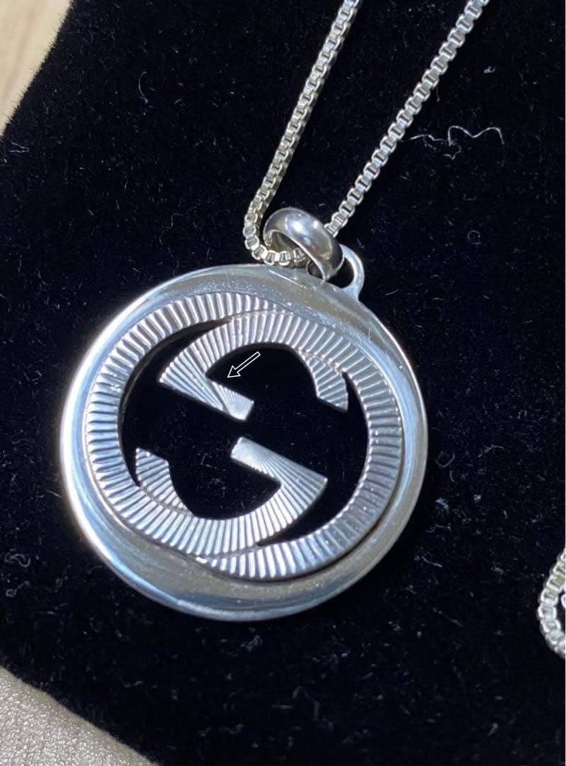 美品 GUCCI ギョーシェペンダント ベネチアンチェーン