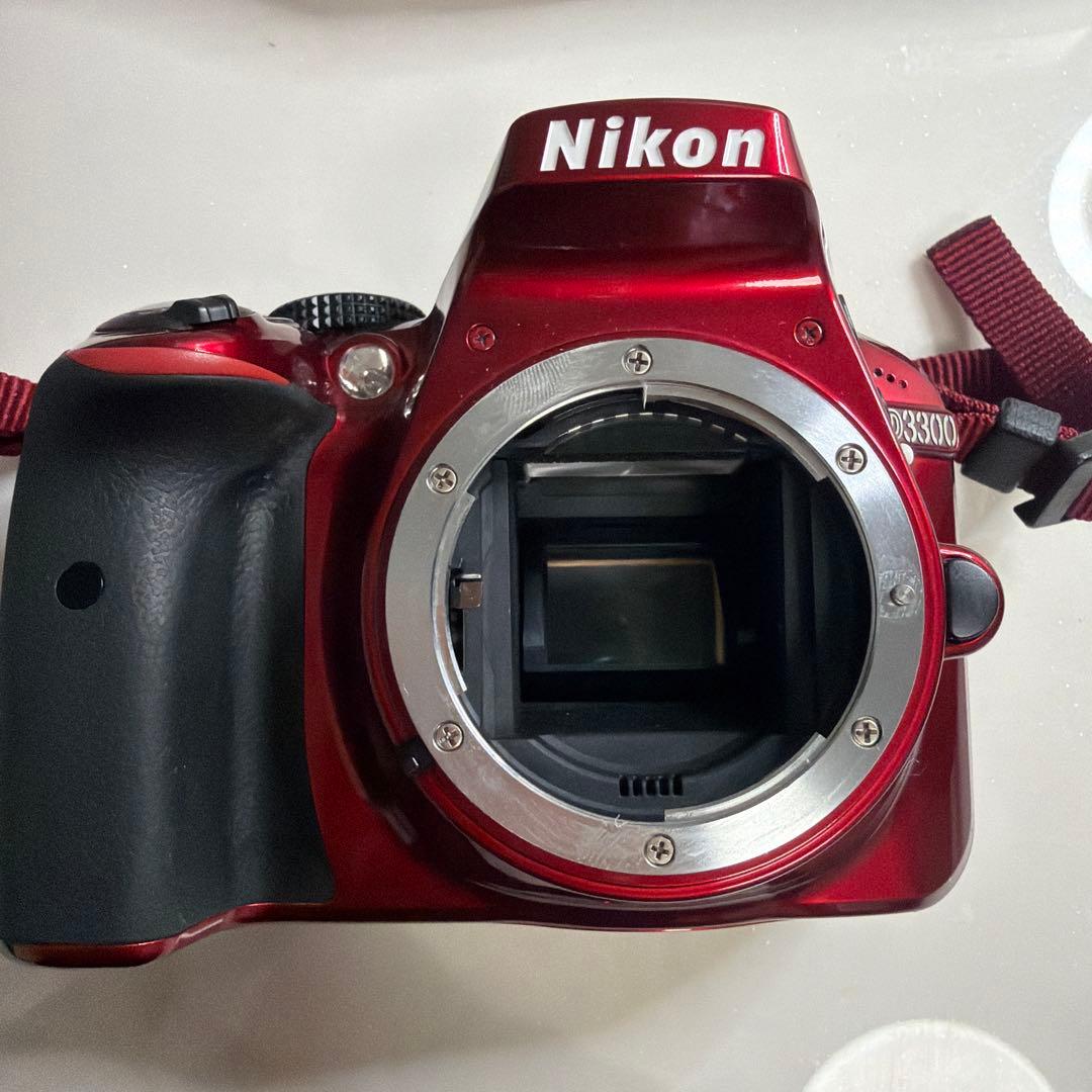 Nikon D3300レッド