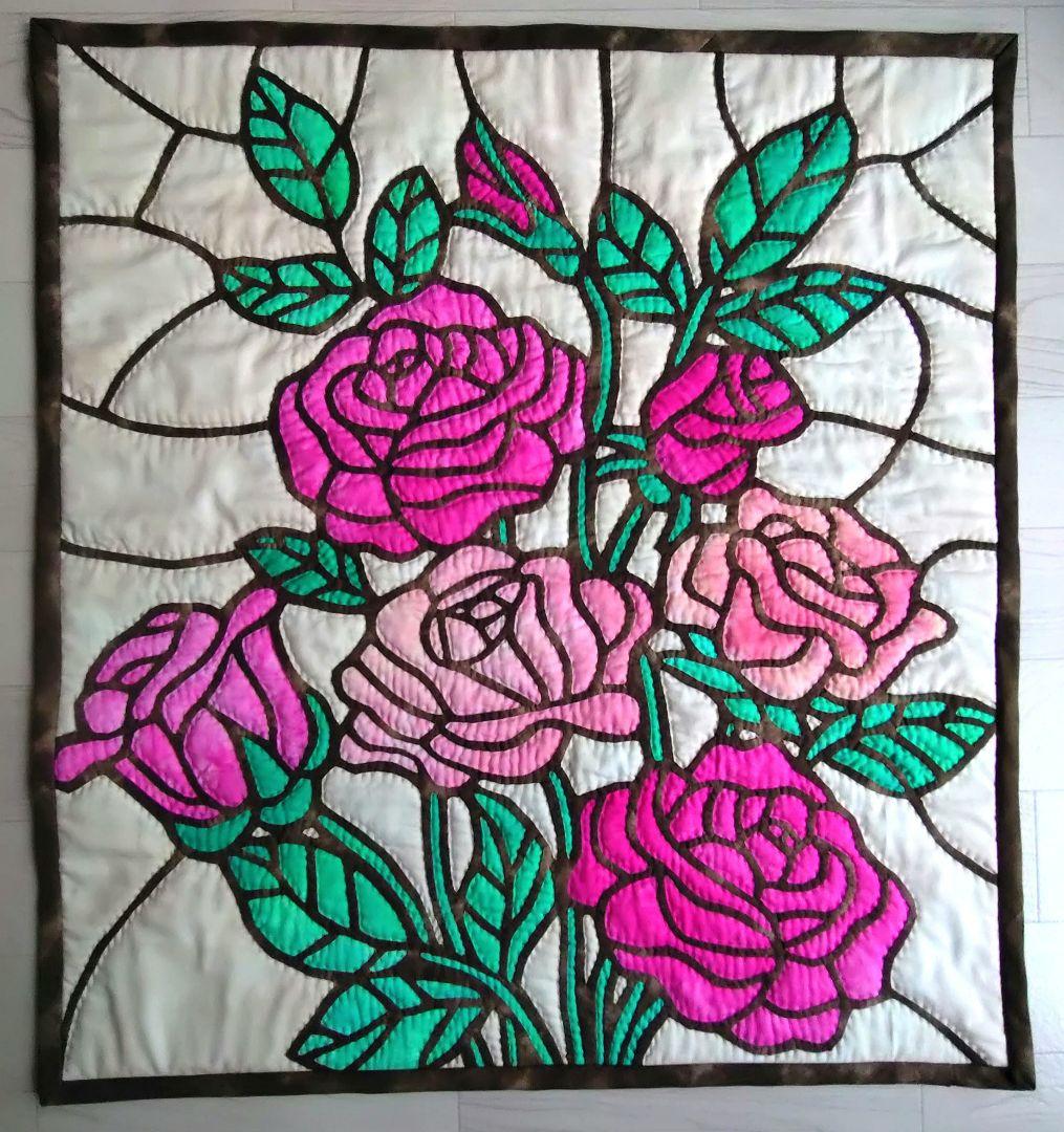 バラのタペストリー・ハワイアンキルト