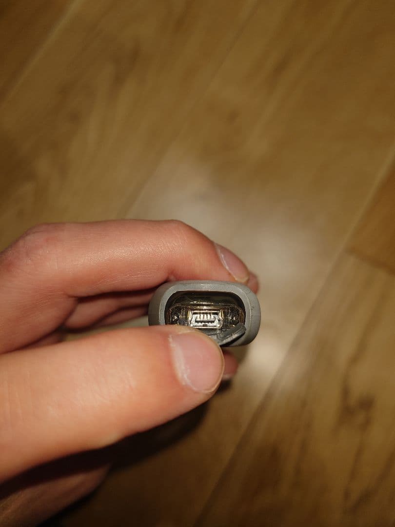 S*i様 SONY WALKMAN NW-E507 ソニーストア限定ゴールドカラ