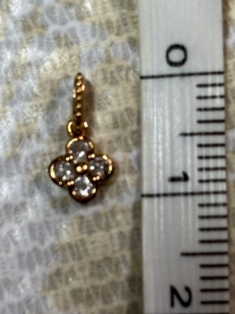 花型18kペンダントトップ