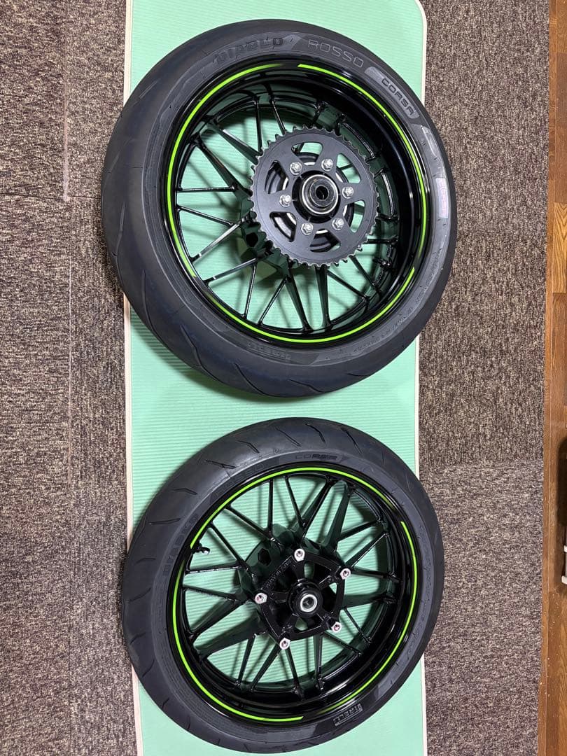 ピレリ ROSSO CORSA タイヤ ホイール　z900rs cafe