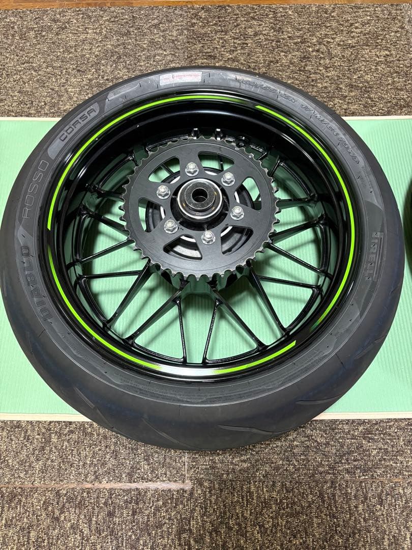 ピレリ ROSSO CORSA タイヤ ホイール　z900rs cafe