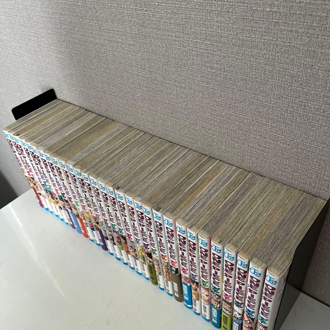 ワンピース 全巻 1巻〜112巻＋関連本　計124冊 ONE PIECE