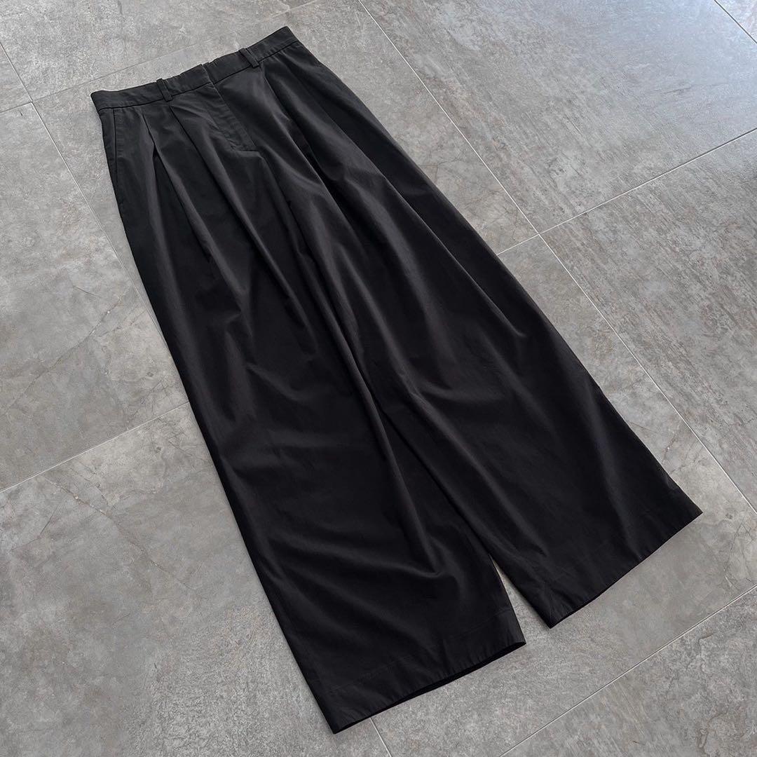 COS ワイドスラックス