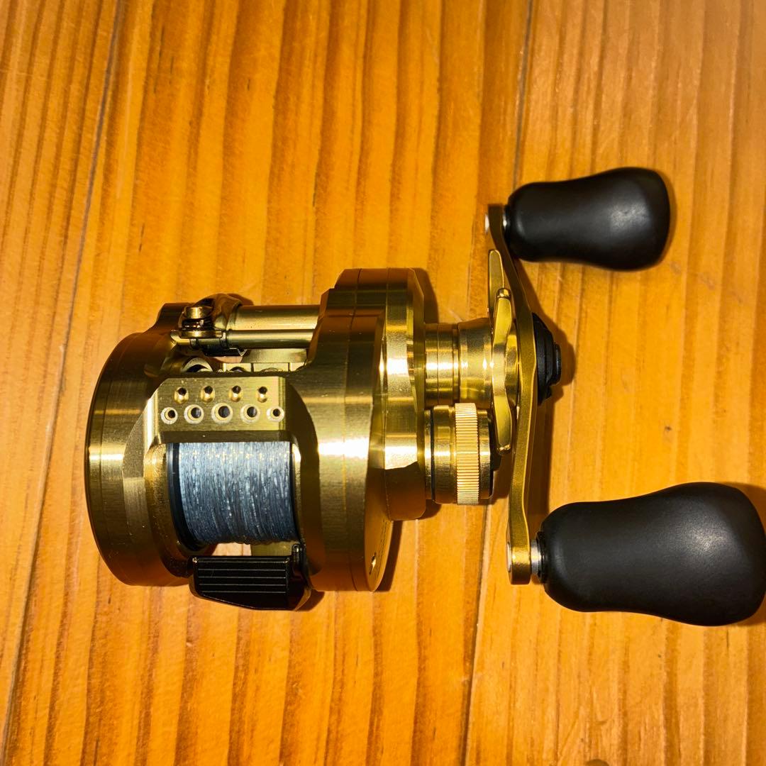 リール SHIMANO CALCUTTA CONQUEST 200XG