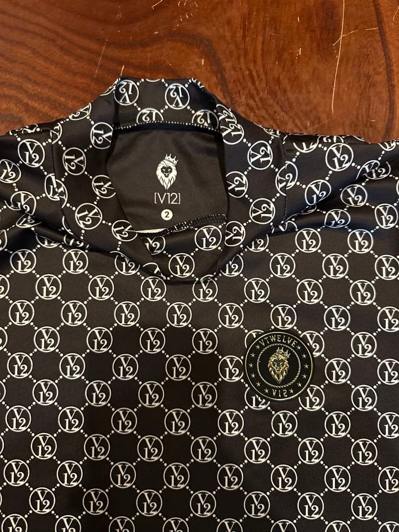 V12 モックネック 半袖シャツ サイズ2