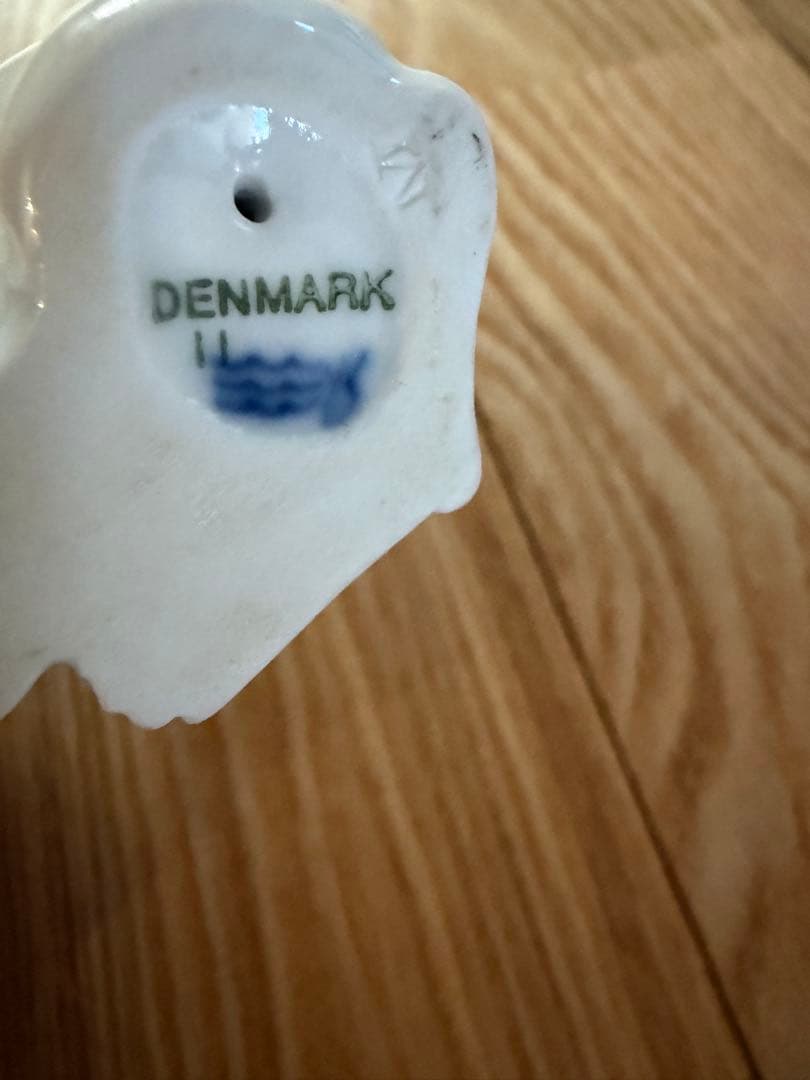 ロイヤルコペンハーゲン　ブルーパルメッテ フィギュリン　犬