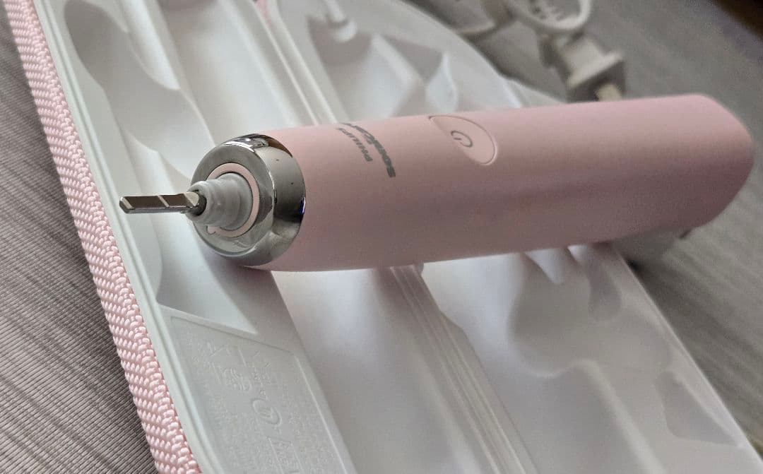 PHILIPS電動歯ブラシ ソニッケアー本体と充電ケース.グラス.ケーブル2種付