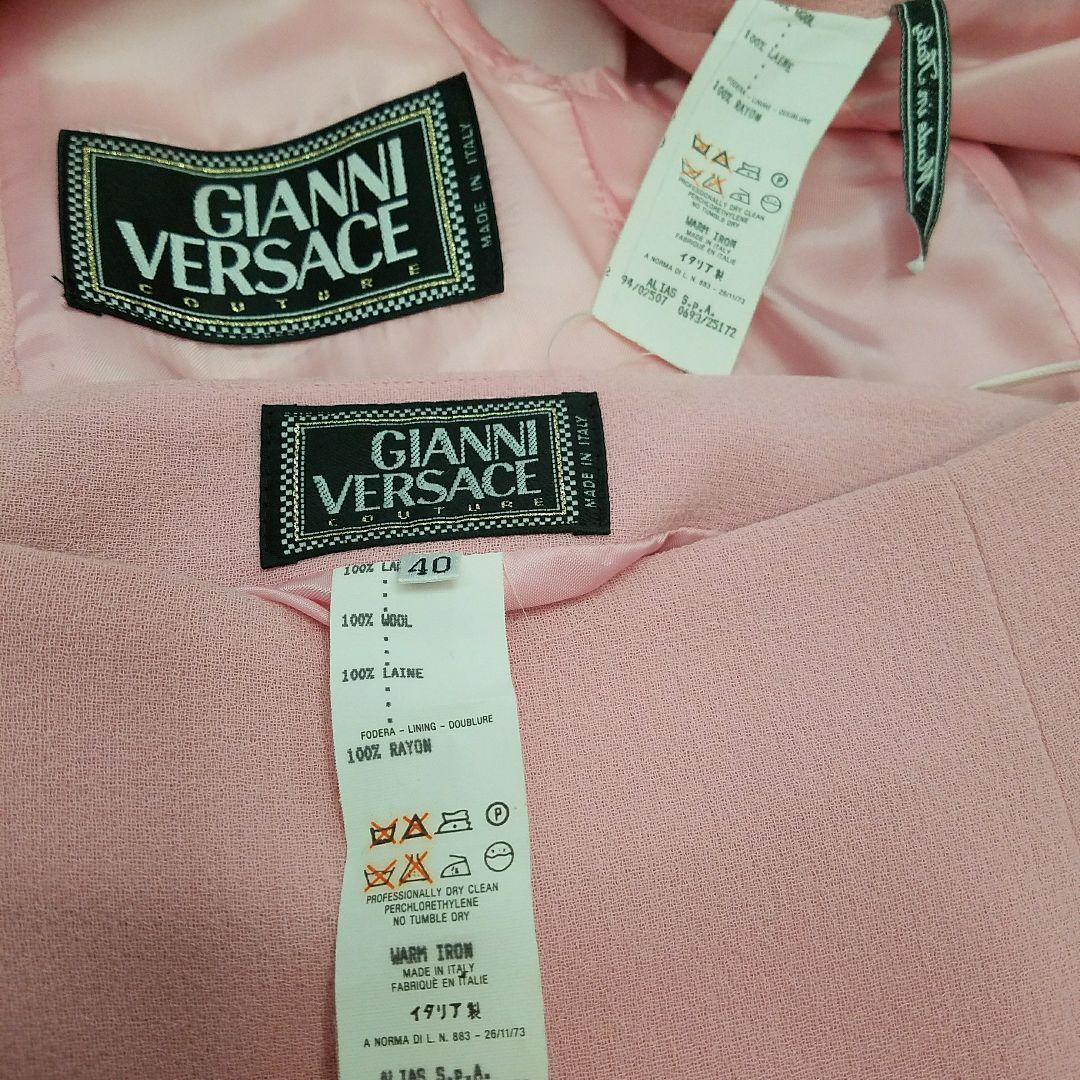 GIANNI VERSACE COUTUREのスーツです。ヴィンテージ物です！