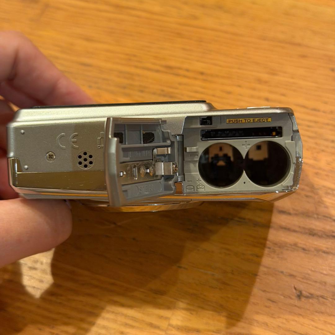 FUJIFILM FinePix A900 コンパクトデジタルカメラ