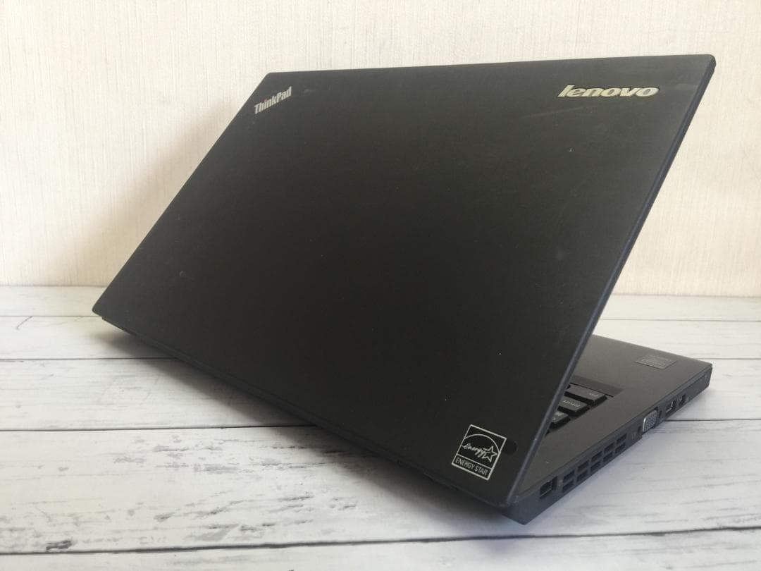Lenovo ThinkPad X240 12.5型TFT 軽量・コンパクト