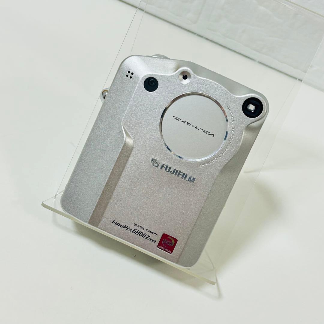 【動作品】【希少極美品】FUJIFILM ファインピクス 6800 Zoom