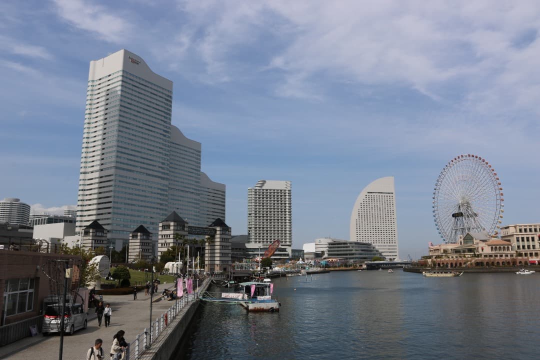 EF17-40mm F4L USM 広角ズームレンズ/L