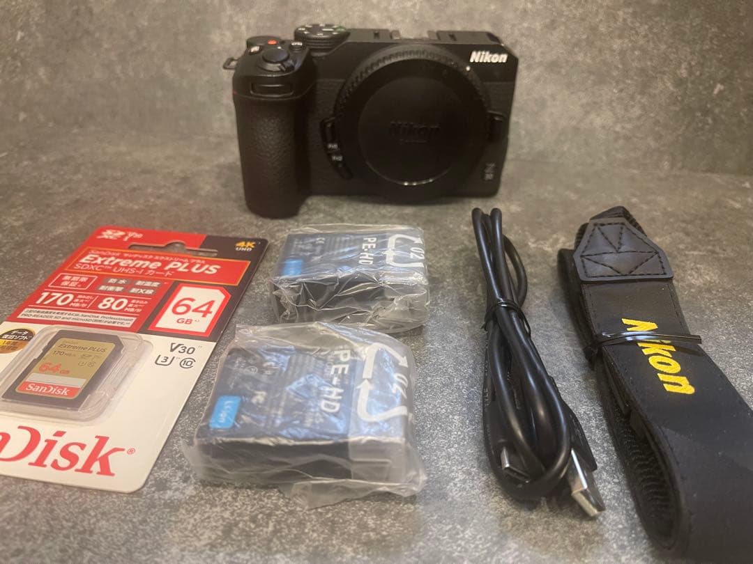 超美品 Nikon Z30