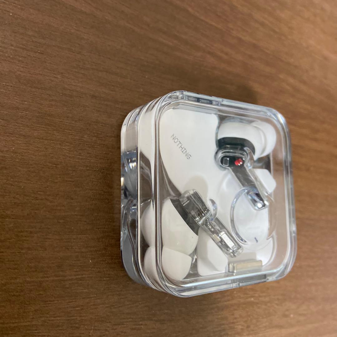 Nothing Ear (1) ワイヤレスイヤホン ホワイト ケース付き