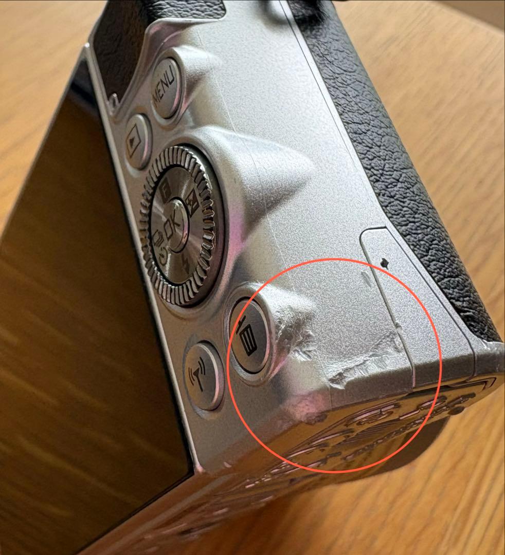 Nikon 1 J5 Zoom Lens Kit. 付属品あり