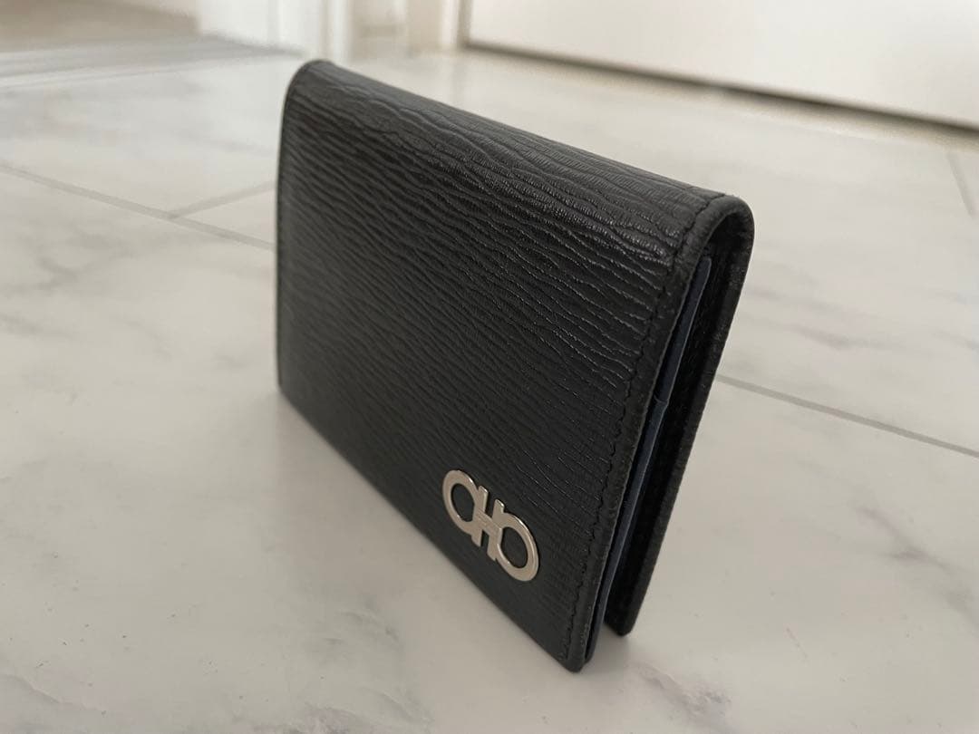 【FERRAGAMO 】フェラガモ ガンチーニ 名刺入れ レザー 黒