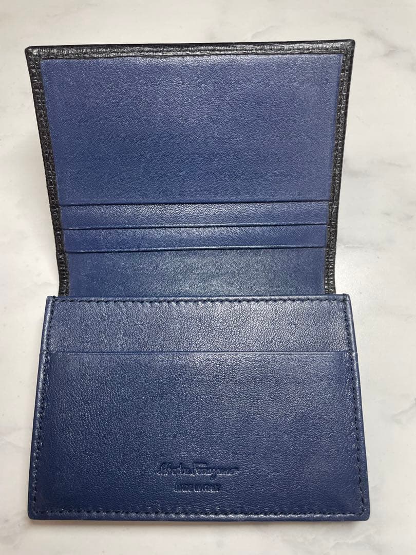 【FERRAGAMO 】フェラガモ ガンチーニ 名刺入れ レザー 黒