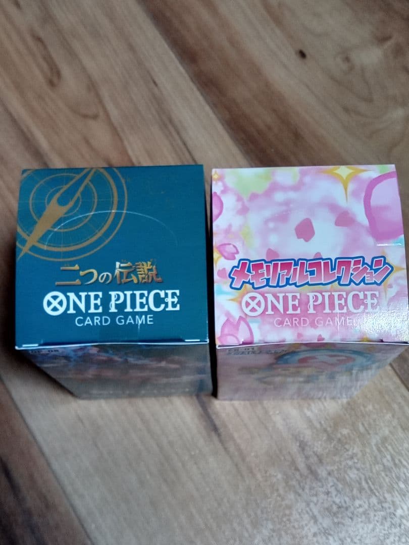 ワンピースカード　メモリアルコレクション　二つの伝説未開封　テープ付き