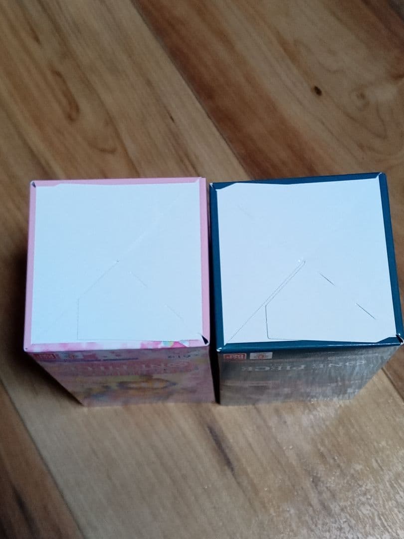 ワンピースカード　メモリアルコレクション　二つの伝説未開封　テープ付き