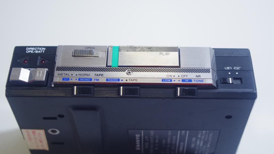 T0825 SANYO サンヨー JJ-F1 ポータブルカセットプレーヤー