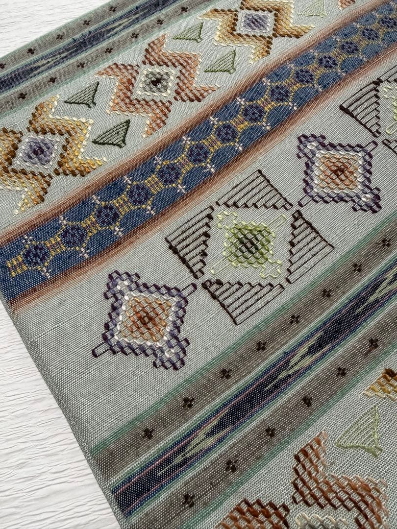 m-52 沖縄県指定無形文化財 読谷山花織 本場琉球 名古屋帯 正絹 極美品