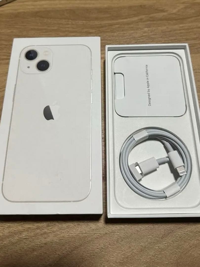 【美品】Apple iPhone 13 ホワイト 本体