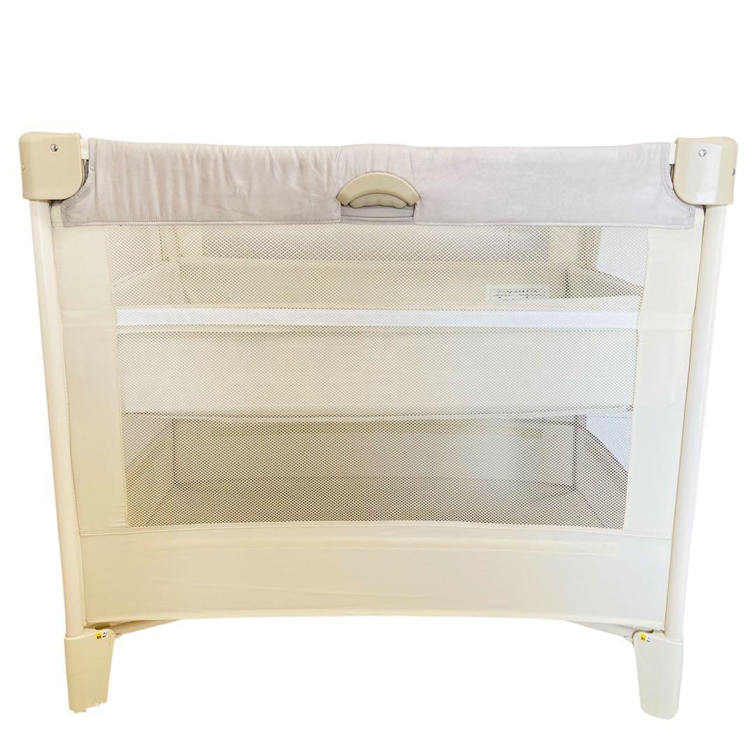 アップリカ プレイヤード　ベビーベッド　ココネル　エアープラス　AB