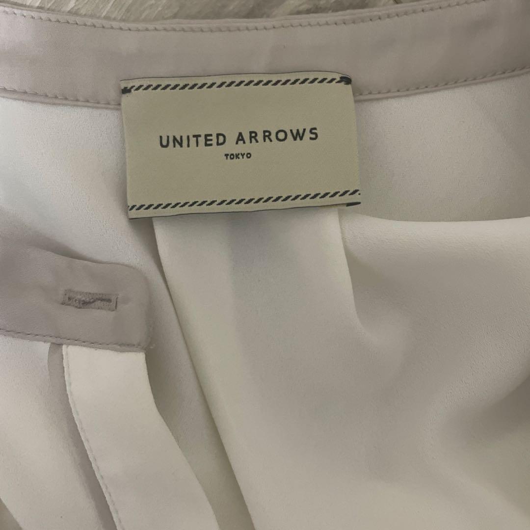 ユナイテッドアローズ　バイカラーパイピングブラウス