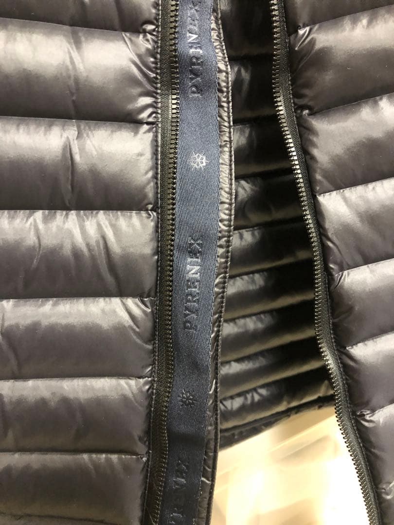 PYRENEX ピレネックス ダウンベスト 黒色 サイズM インナーベスト 美品