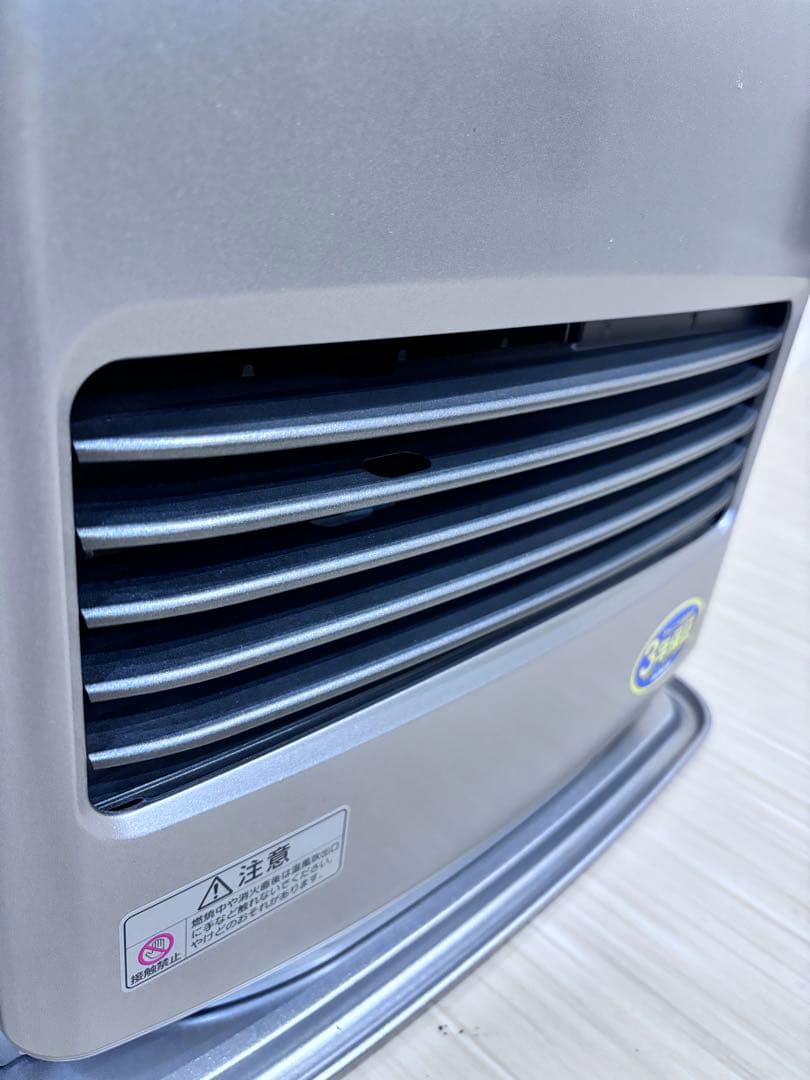 10.石油ファンヒーターダイニチ ブルーヒーター FW-377LE