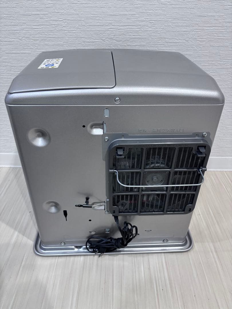 10.石油ファンヒーターダイニチ ブルーヒーター FW-377LE