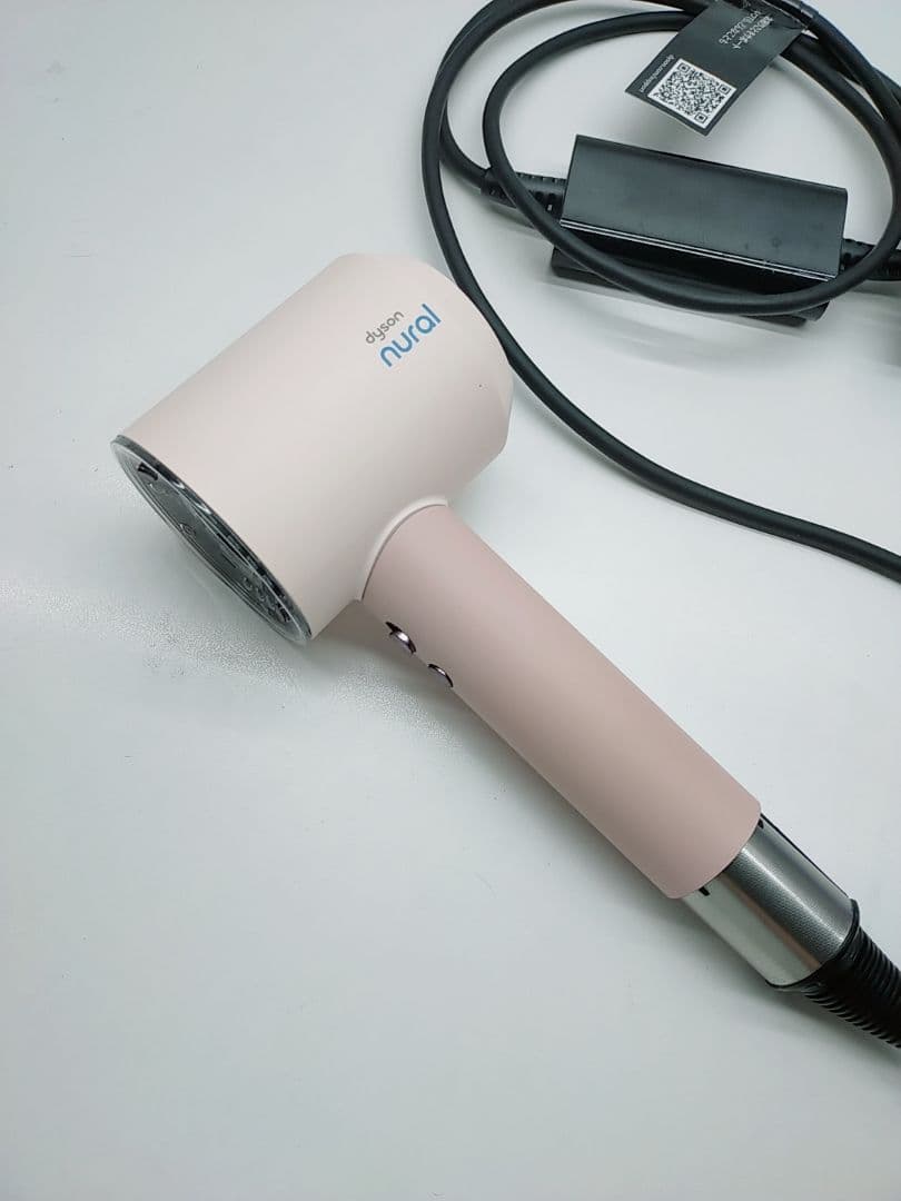 ほぼ未使用品☀最新モデル ダイソン ドライヤー HD16 Dyson