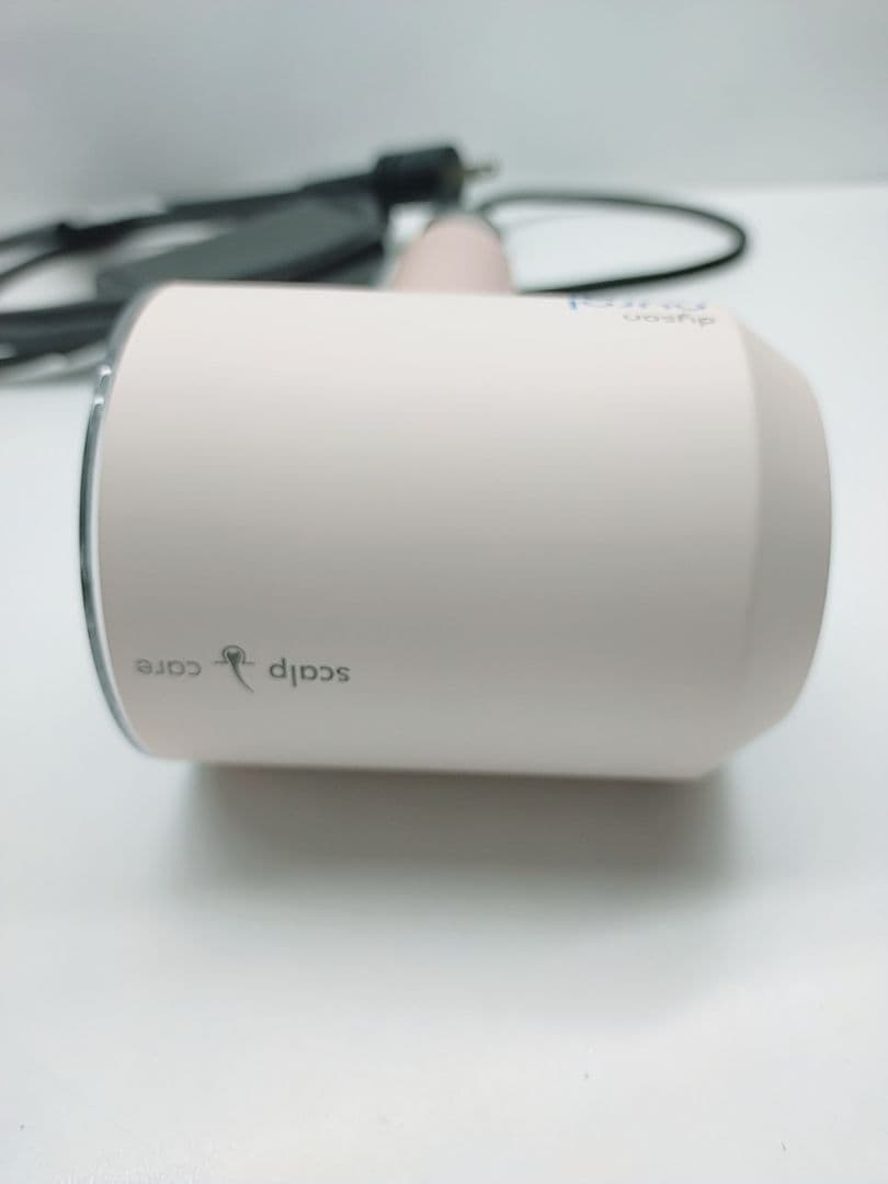 ほぼ未使用品☀最新モデル ダイソン ドライヤー HD16 Dyson