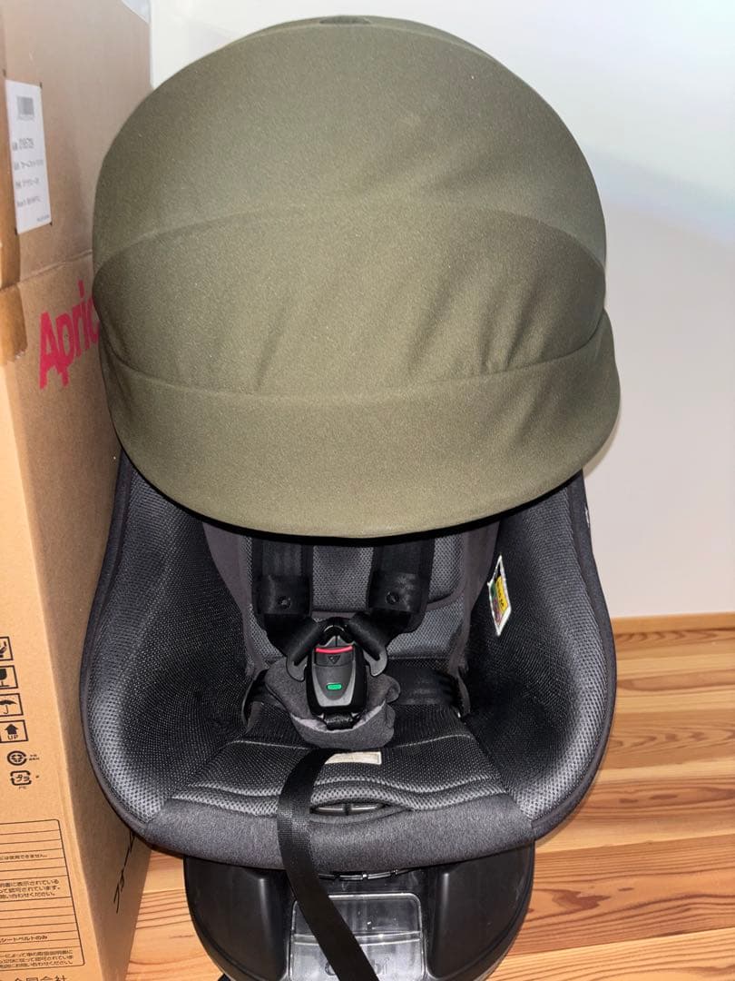 コンビ クルムーヴアドバンス ISOFIX エッグショック JP-590