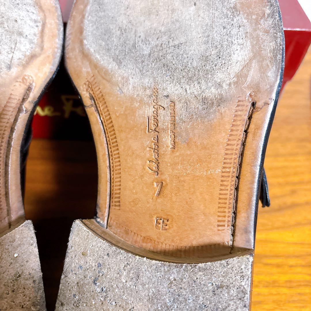 Salvatore Ferragamo SHINE モンクストラップ レザー 黒