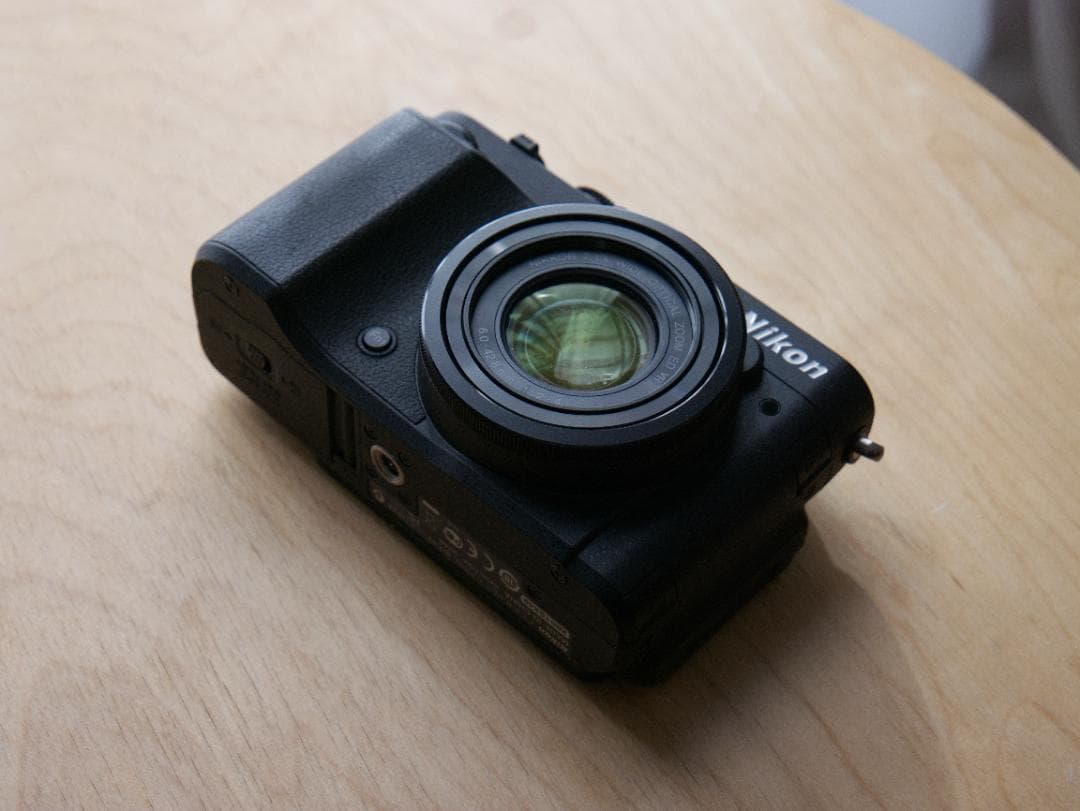 【持病あり】Nikon Coolpix P7700