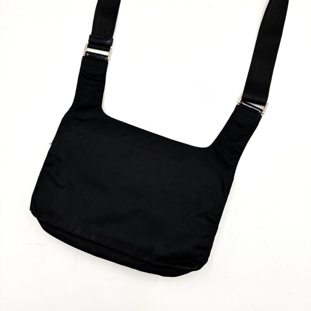 極美品 プラダ ショルダーバッグ 三角ロゴ ナイロン BT0521 白タグ 黒
