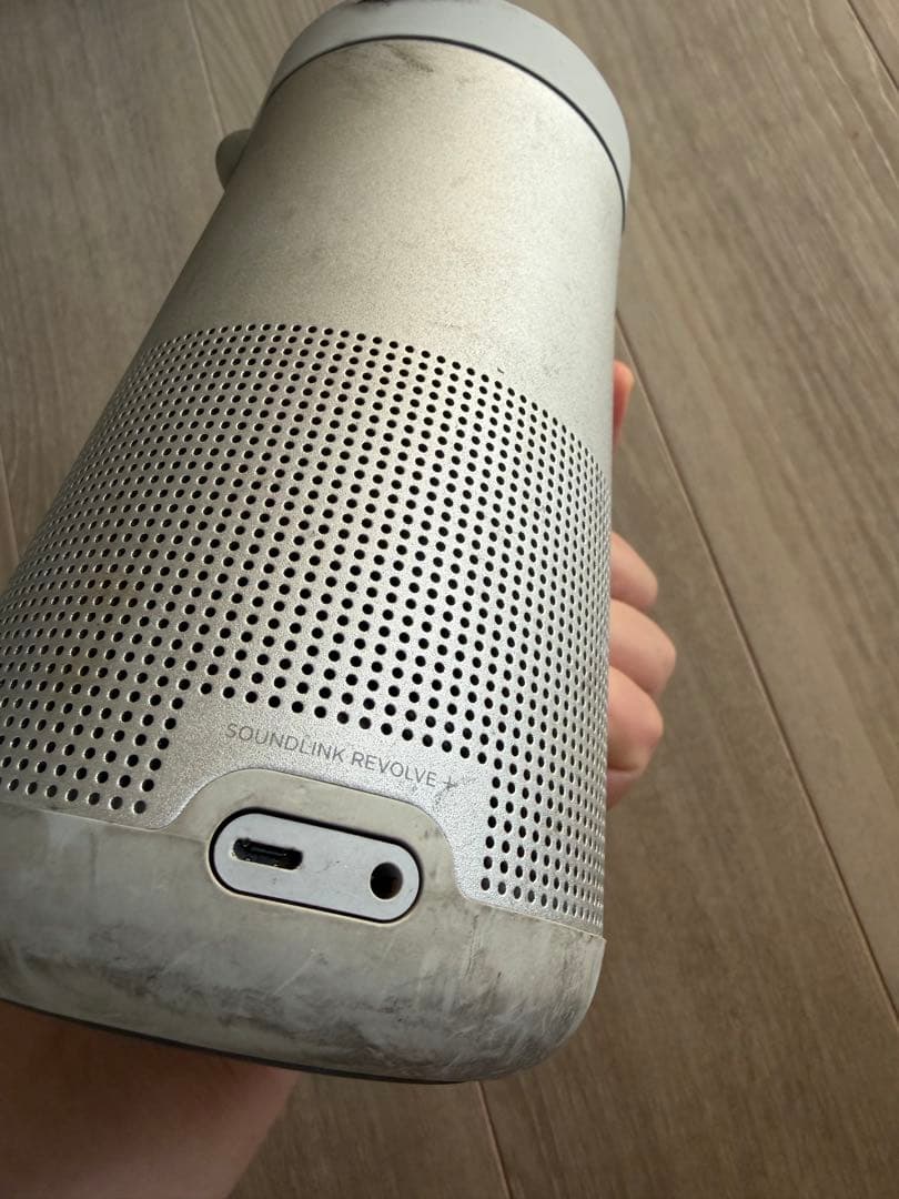 ジャンク品Bose SOUNDLINK REVOLVE ホワイト