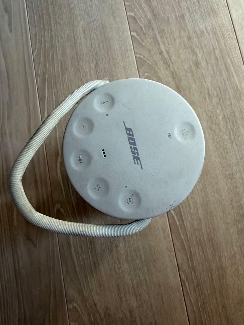 ジャンク品Bose SOUNDLINK REVOLVE ホワイト