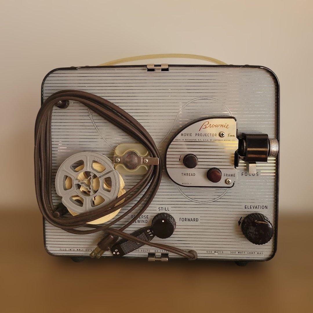 ヴィンテージBrownie Movie Projector 8mm 本体